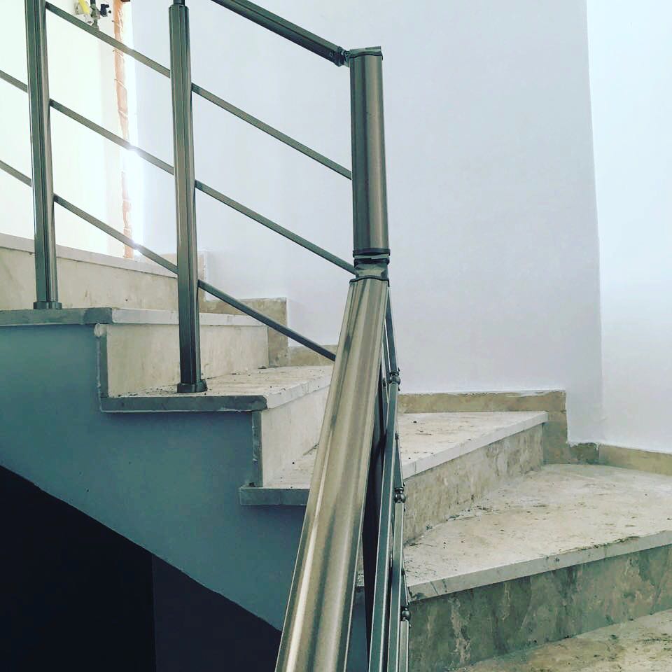 MERDİVEN KORKULUKLARI